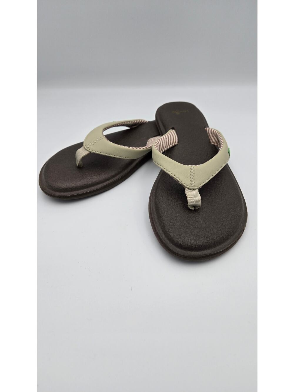 Sanuk Yoga Chakra Flip Flop Light Natural Sandal, Women's Size 8
